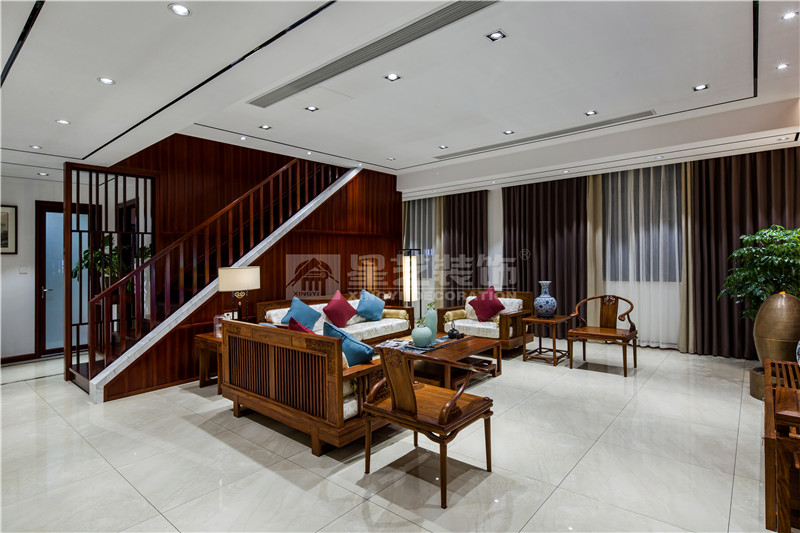 南湖名都廣場280平客廳實景圖