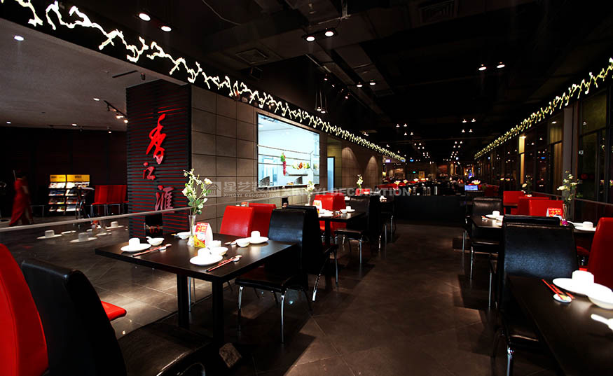 香江匯時尚餐廳2000平用餐區(qū)裝修設計實景圖