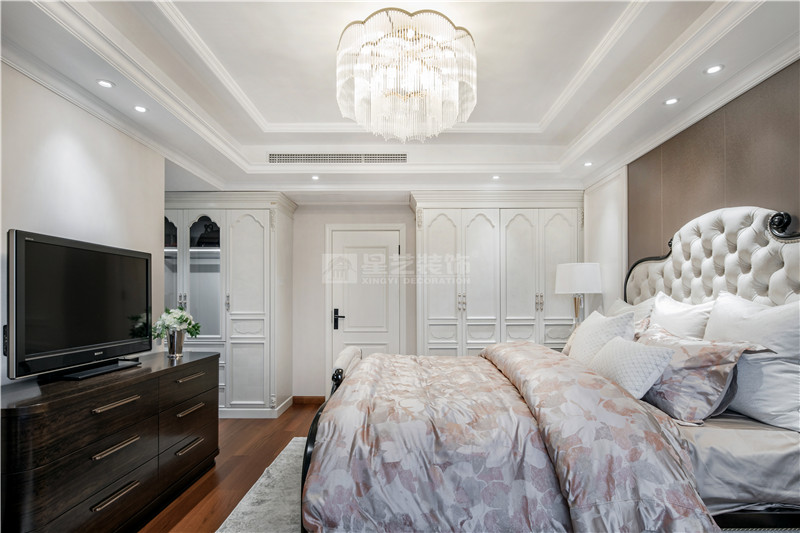 云景山語城186平復(fù)式臥室裝修實景圖