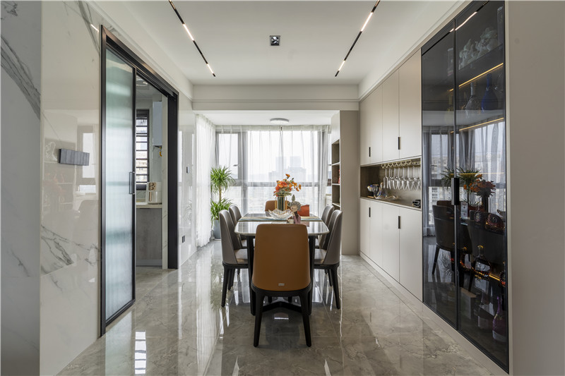 唐樾青山135平餐廳裝修實景圖