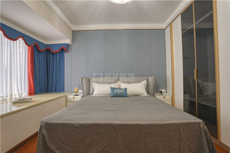 保利翎峰臺(tái)150平主臥裝修實(shí)景圖