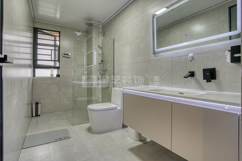 華潤西園149平現(xiàn)代風格衛(wèi)生間裝修實景