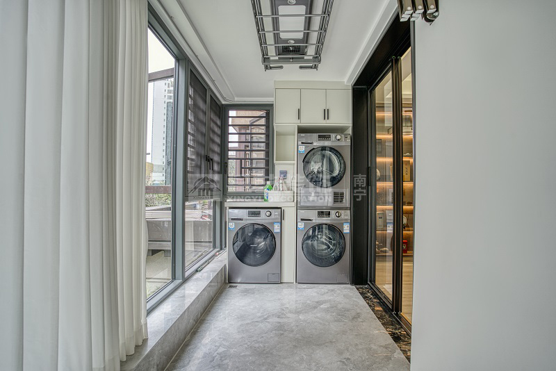 建發(fā)鼎華北大瓏廷 170平新中式風格陽臺裝修實景圖