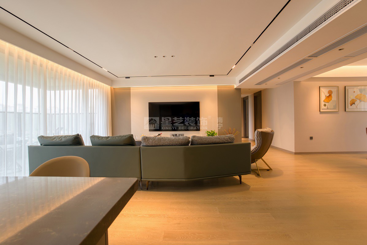 嘉和城溫泉小鎮(zhèn)170平現(xiàn)代風(fēng)格客廳裝修實(shí)景