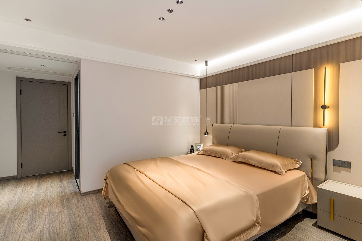 保利天悅臺129平現(xiàn)代簡約風(fēng)格臥室裝修實(shí)景