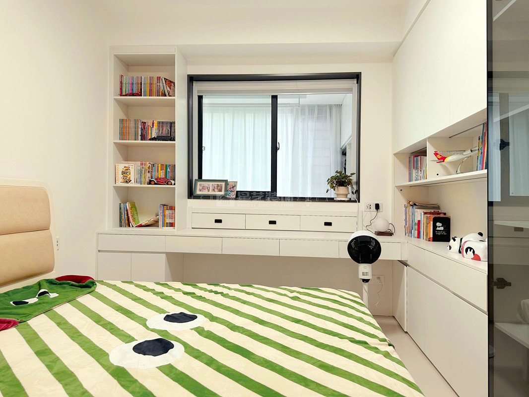 電網(wǎng)小區(qū)146平奶油風格臥室裝修實景