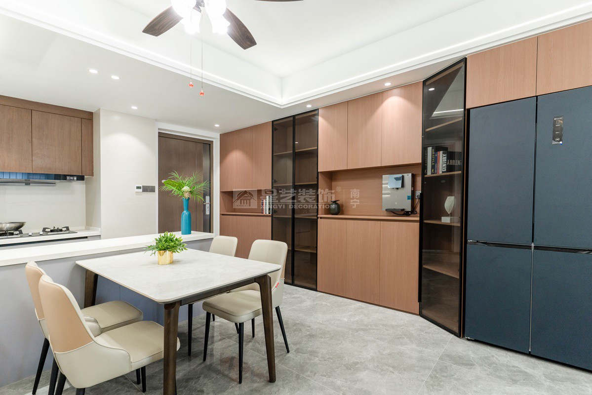 江南中心100平現代簡約餐廳裝修實景