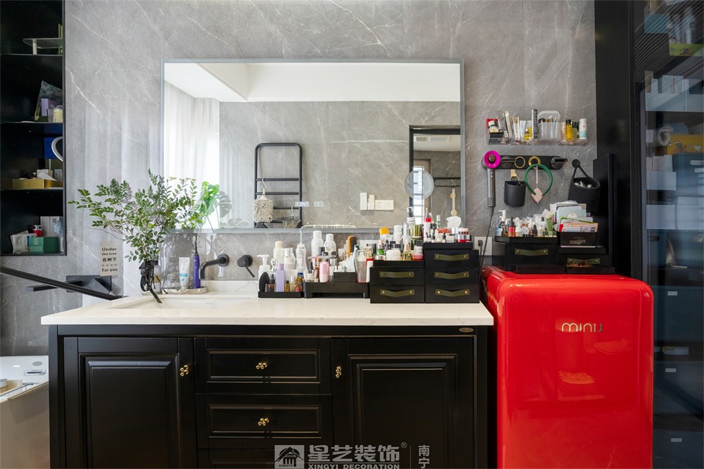 盛天青山郡120平法式復古浴室裝修實景圖