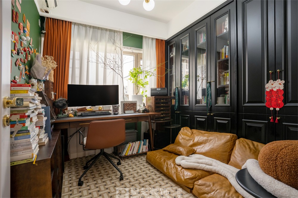 盛天青山郡120平法式復古書房裝修實景圖