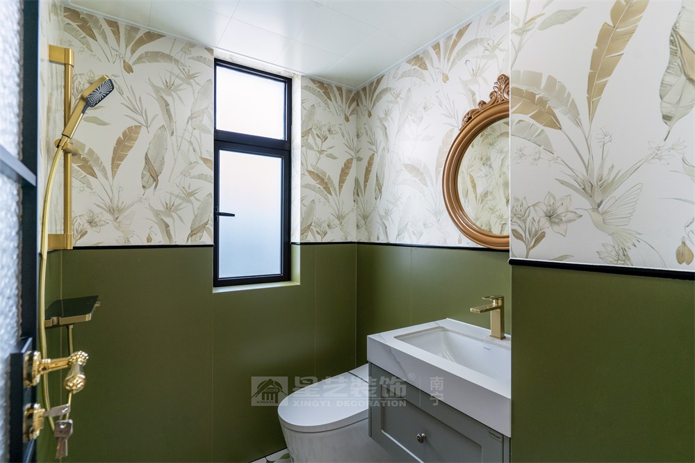 星海銀沙100平中古風衛(wèi)生間裝修實景