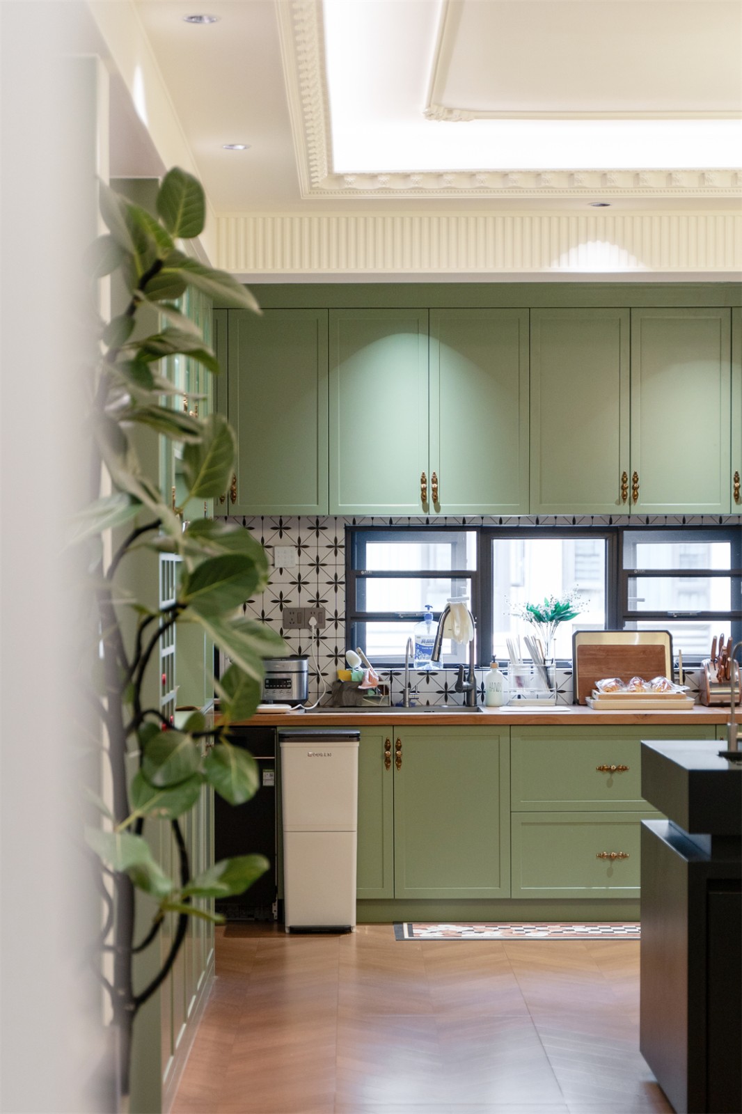 山漸青151平法式廚房裝修完工實景圖