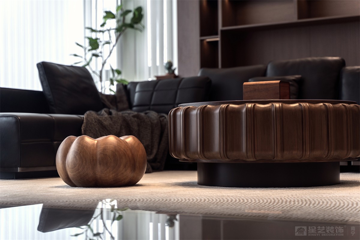 華潤(rùn)西園潤(rùn)府143平意式輕奢客廳裝修完工實(shí)景圖