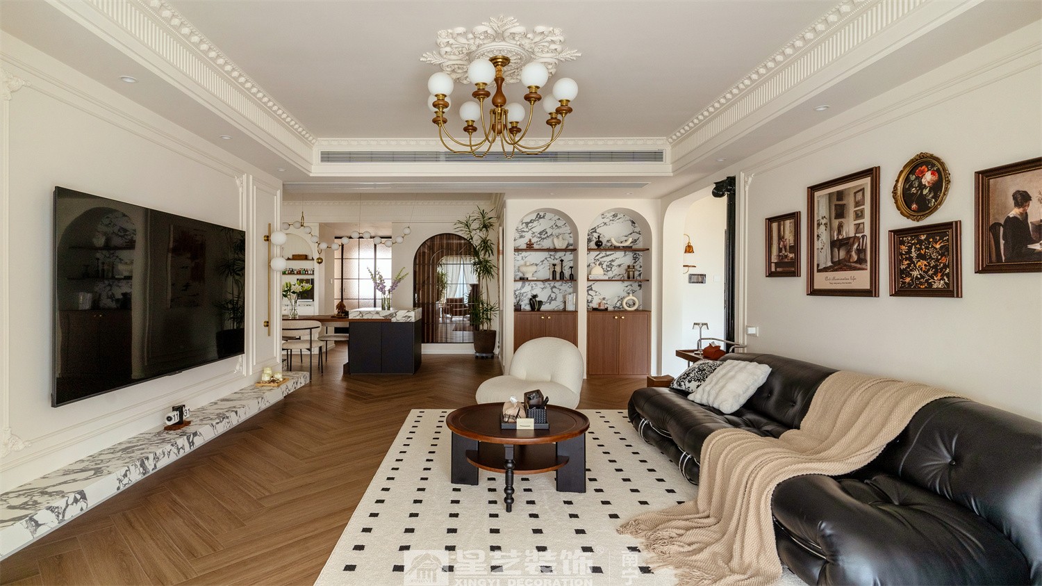 湖畔書院150平法式中古風(fēng)客廳裝修完工實景圖