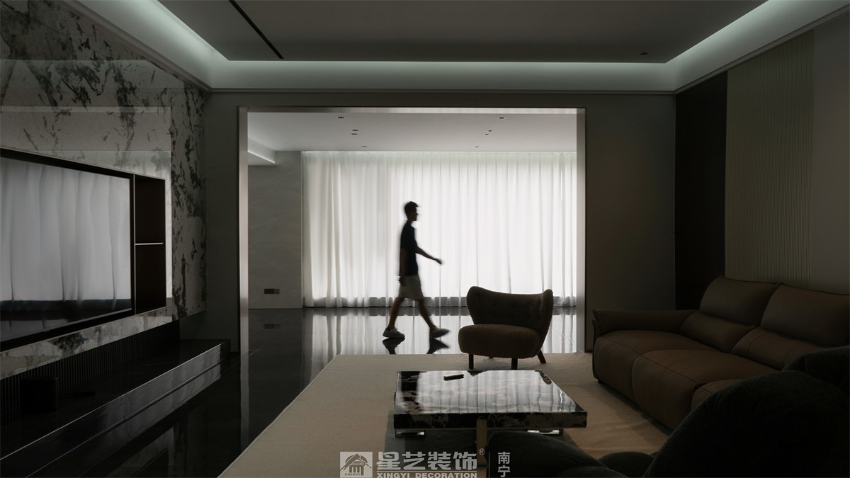 保利君悅灣200平輕奢客廳裝修完工實景圖