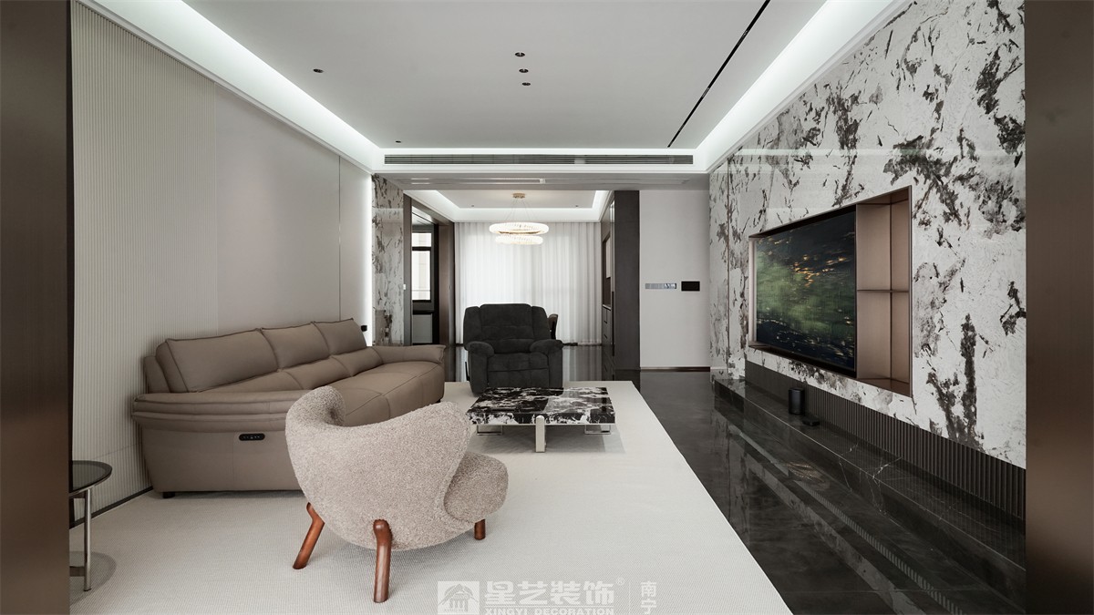 保利君悅灣200平輕奢客廳裝修完工實景圖