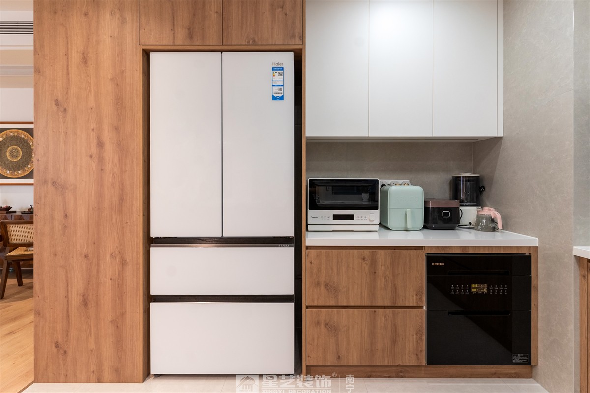 金科博翠山180平中古風裝修廚房完工實景圖