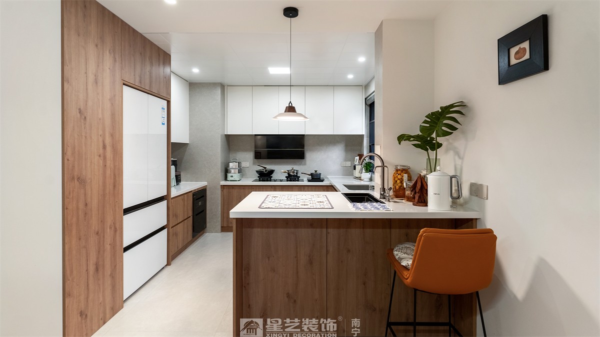 金科博翠山180平中古風裝修廚房完工實景圖