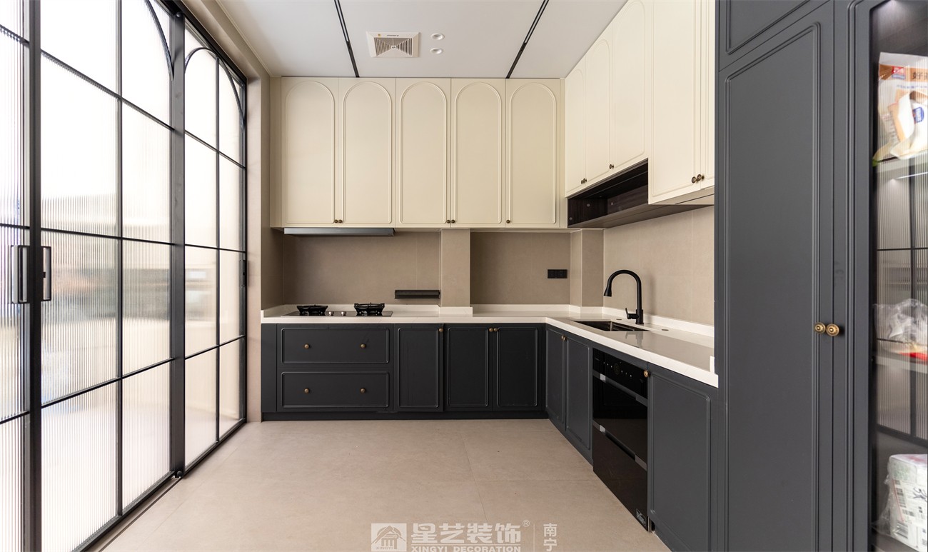 盛世江山300平中古風(fēng)廚房裝修完工實(shí)景圖