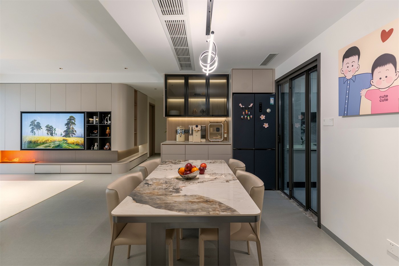 保利天悅臺(tái)143平現(xiàn)代風(fēng)格客廳裝修實(shí)景圖