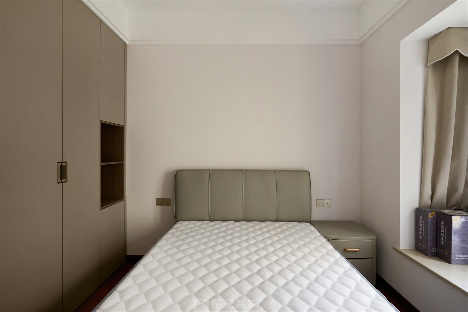 東方皇城260平簡約中式臥室完工裝修實景圖