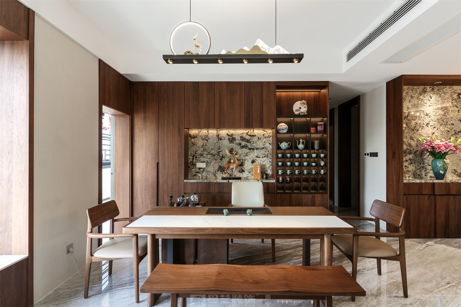 東方皇城260平簡約中式客餐廳完工裝修實景圖